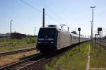 101 141-0  Bahnazubis Gegen Gewalt  mit dem IC 145 von Schiphol (Airport) nach Berlin Ostbahnhof, bei der Einfahrt in Rathenow und legte einen zustzlichen Halt in Rathenow ein.