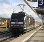 101 141-0 mit IC2287 von Ostseebad Binz nach Hamburg Hbf bei der Ausfahrt im Rostocker Hbf.14.10.2012