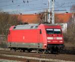 101 013-1 beim Rangieren am 16.02.2014 im Rostocker Hbf.