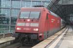 101 005 stand mit einem IC aus Amsterdam im Berliner Hbf.26.09.2014