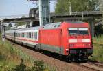 101 079-2 mit IC2239(Warnemnde-Leipzig)bei der Durchfahrt im Haltepunkt Rostock-Marienehe.01.08.2015