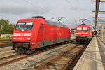 101 041-2 musste am Morgen des 27.08.2016 auf den CNL 470 Zrich-Binz im Rostocker Hbf warten.