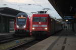 101 119-6 mit IC 2174(Hamburg-Stralsund)kurz vor der Ausfahrt im Rostocker Hbf.25.10.2019