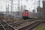 112 102-9 mit RE 4361(Rostock-Elsterwerda)abgestellt im Rostocker Hbf.link´s ist das BW Rostock Hbf zu sehen.23.04.2016