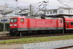 112 120 mit RE 4361(Rostock-Elsterwerda)kurz vor der Ausfahrt im Rostocker Hbf.06.11.2022