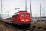 115 114-1 mit dem IC 2239 von Rostock Hbf nach Leipzig Hbf bei der Ausfahrt im Rostocker Hbf.07.02.2014