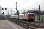 120 126-8 mit dem Ersatzzug IC 2804 fr den ICE 690 von Frankfurt Main nach Berlin Ostbahnhof in Rathenow.