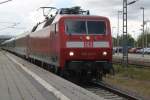 120 143-3 mit EC 178(Prag-Warnemnde)bei der Durchfahrt in Warnemnde Werft.30.05.2015