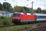 120 132-6 mit EC 178(Prag-Warnemnde)bei der Durchfahrt in Rostock-Marienehe.01.08.2015