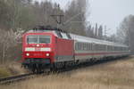 120 114-4 mit IC 2301(Warnemnde-Mnchen)bei der Durchfahrt im Haltepunkt Rostock-Lichtenhagen.02.04.2017