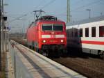 Auf Durchfahrt durch Bergen/Rgen von Stralsund nach Binz war am 04.April 2009 120 154.