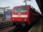 120 202 vom Hanseexpress nach der Ankunft aus Hamburg am 05.Dezember 2009 im Rostocker Hbf.