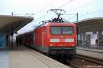 112 131-8 mit dem RE (RE 14610) nach Hannover Hbf in Wolfsburg.