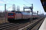 112 113-6 mit dem RE5 (RE 18510) nach Stralsund in Berlin-Pankow.