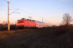 114 028 mit dem RE20 (RE 17620) von Halle(Saale)Hbf nach Uelzen in Stendal(Wahrburg).