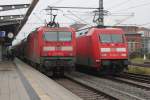 143 065-1 und 101 022-2 trafen sich am 17.10.2015 im Rostocker Hbf.