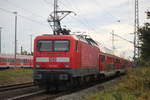 114 040 mit RE 4363(Rostock-Elsterwerda)bei der Ausfahrt im Rostocker Hbf.18.10.2019