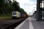 BoxXpress ES 64 U2-013 Mit Containerzug Aus Bremen in Richtung Hamburg Durchfhrt Langsam den Bahnhof Tostedt am 07.07.2011 ein Foto von der   Bahnfotokiste.com