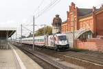 ES 64 U2 - 021  Deutsch Ungarisches Freundschaftsjahr  (182 521-5) MRCE Dispolok GmbH für DB Fernverkehr AG mit dem IC 1991 (Berlin Südkreuz-Frankfurt(Main)Hbf), bei der Durchfahrt in