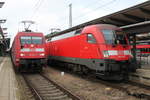 182 007 mit RE 4310(Rostock-Hamburg)bei der Ausfahrt im Rostocker Hbf.09.12.2016