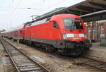 182 019-0 mit RE 4310(Rostock-Hamburg)kurz vor der Ausfahrt im Rostocker Hbf.07.07.2017