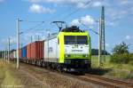 185 541-0 Captrain Deutschland GmbH fr BCB - Bayerische CargoBahn GmbH mit einem Containerzug in Demker und fuhr in Richtung Magdeburg weiter.