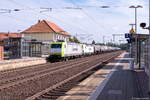 185 533-7 ITL - Eisenbahngesellschaft mbH mit der Wagenlok 193 783-8 und einem Kesselzug  Dieselkraftstoff oder Gasöl oder Heizöl (leicht)  in Bienenbüttel und fuhr weiter nach Hamburg