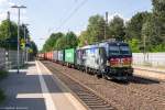 X4 E - 876  Tag der Maueröffnung  (193 876-0) MRCE - Mitsui Rail Capital Europe GmbH für boxXpress.de GmbH mit einem Containerzug in Bienenbüttel und fuhr weiter in Richtung Uelzen.