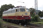 E10 1309(113 309-9)beim Rangieren am Abend des 30.08.2017 in Warnemünde.