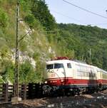 103 184-8 mit TEE auf der Geislinger Steige am 12.09.2010.