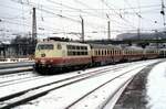 103 207-7 mit IC in Ulm am 30.11.1980.