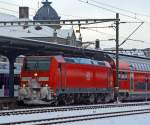 146 231-6 mit RE 5311 (Karlsruhe Hbf - St Georgen - Singen - Kontanz - Kreuzlingen (CH)) beim Halt im Bahnhof Konstanz am 08.12.2012.