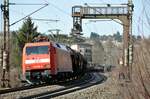 152 038-6 mit einem langen gemischten Güterzug bei der Bundesfestung in Ulm am 12.03.2011.