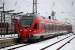 429 028-4  Hansestadt Stralsund als RE 13008 von Sassnitz nach Rostock Hbf bei der Einfahrt im Rostocker Hbf neben an auf Gleis 3 stand immer noch der IC 2213(Binz-Stuttgart)Grund Probleme mit der