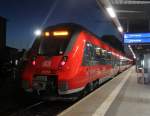 442 843-9 als S1 von Rostock Hbf nach Warnemnde kurz vor der Abfahrt um 07:33 Uhr im Rostocker Hbf.12.01.2014