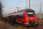 442 845 als S2 von Warnemnde Werft nach Gstrow via Schwaan bei der Ausfahrt im Rostocker Hbf.29.12.2015