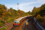 Ein Ganzzzug der BR 481/482 der S-Bahn Berlin hat die Station Berlin Messe Süd (Eichkamp) verlassen und fährt am 18.09.2018 als Linie 3 weiter nach Spandau.