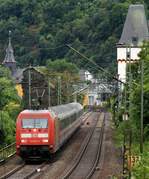 DB 101 044-6 mit unbekanntem IC aufgenommen in Bacharach.