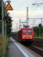 DB 101 032-1 als LZF 77676(spätere Zuglok des CNL nach Basel)bei der Durchfahrt in Schleswig.