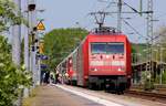 DB 101 012-3 mit dem IC 1981 nach München hier festgehalten beim Halt im Bhf Schleswig 05.06.2015