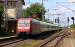 DB 101 023-0 mit dem IC 2417(Flensburg-Köln)festgehalten bei der Durchfahrt in Jübek bei Schleswig.