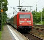 DB 101 003-2 mit dem IC 2410 aus Köln einfahrend in Schleswig.