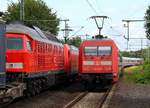 ...schob 101 111-3 den IC 2903 von Flensburg nach Hamburg vorbei an dem Schadzug und der Abschlepphilfe aus Maschen.