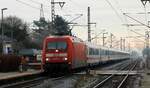 DB 101 042-0 mit IC 2070  aus dem Süden kommend auf dem Weg nach Flensburg.