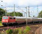 DB 111 124-4 hat hier mit dem IC 2417 Hanseat nach Köln Einfahrt in Hamburg-Harburg(üaVinG).