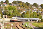 111 212  mit dem RE8 Ersatzzug in Roigheim am 16.Oktober 2023 auf dem Weg nach Stuttgart Hbf.