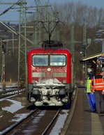 112 176-3 schiebt hier eine RB nach Flensburg aus dem Bhf Schleswig.