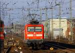 DB 6112 147(REV/LD X/30.09.15)hat hier mit dem RE7 aus Flensburg kommend Einfahrt in Neumünster und wird weiter Richtung Hamburg Hbf fahren.