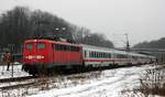 DB E10 198/6115 198-4 stellt den IC 2197 nach Köln bereit.