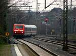 DB 6120 113-6 fährt hier mit dem Leerpark für den IC 1981 nach München durch Schleswig Richtung Flensburg.